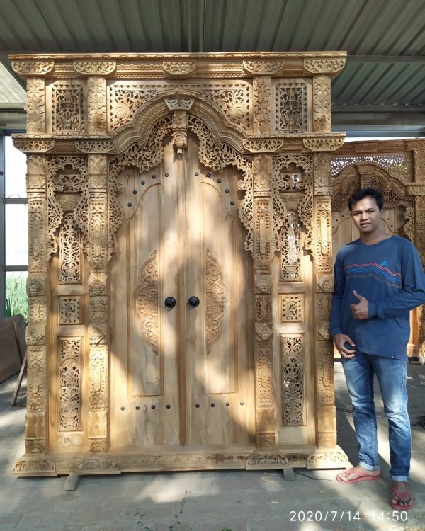 Gebyok-pintu-Jawa-jati-2-meter
