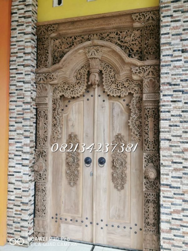 gebyok-gapura-motif-kudusan