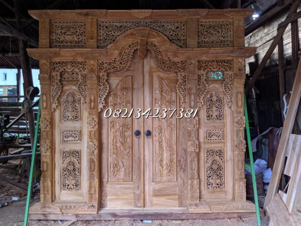 gebyok-relief-3