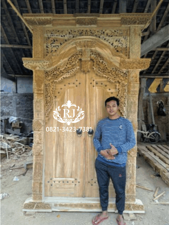 Gapura Gebyok Ukir