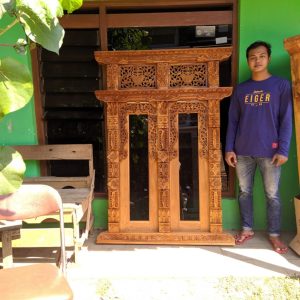 jendela-gebyok-gandeng-minimalis