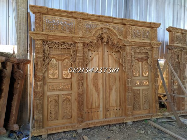 pintu-gebyok-ukir-jepara-1 pintu-gebyok-ukir-jepara-1