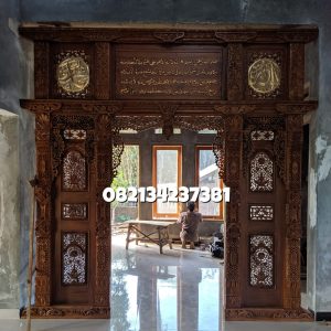pintu-gebyok-ukir-kaligrafi-penyekat-ruangan-3-meter