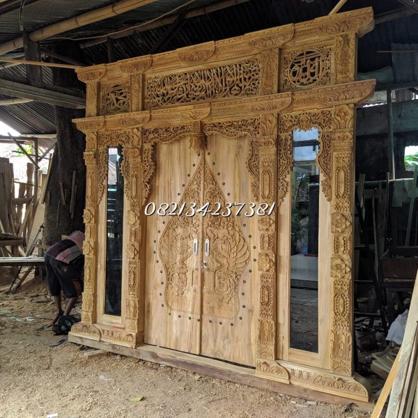 pintu-sleding-gebyok-minimalis-kaligrafi-ukir