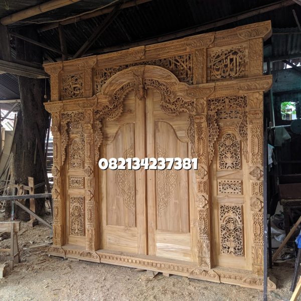 Pintu-masjid-gebyok-jawa-ukiran-jepara