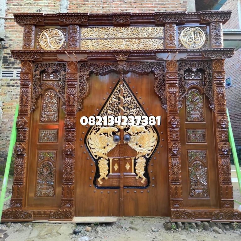 Pintu Gebyok Minimalis Gunungan Wayang Kaligrafi