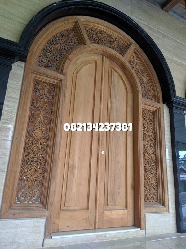 gebyok-ukir-pintu-masjid gebyok-ukir-pintu-masjid