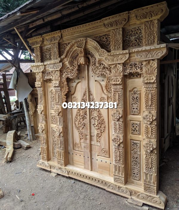 gebyok-ukir-pintu-wayang gebyok-ukir-pintu-wayang