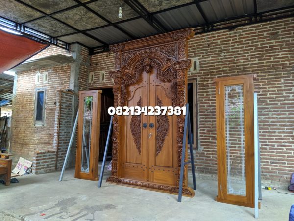 pintu-gapura-ukir-murah