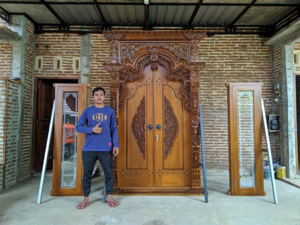 pintu-ukir