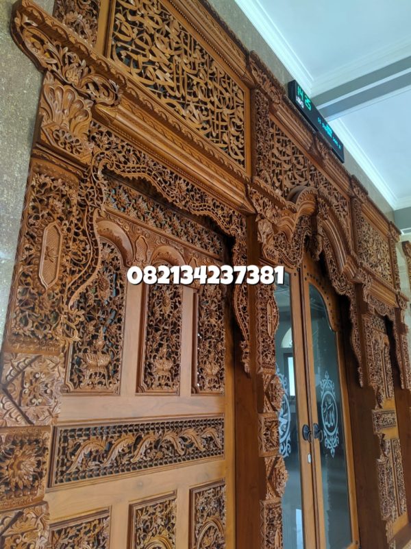 Gebyok Masjid Kaligrafi 4 Meter