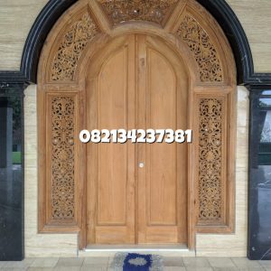 Gebyok Pintu Masjid 2 Meter
