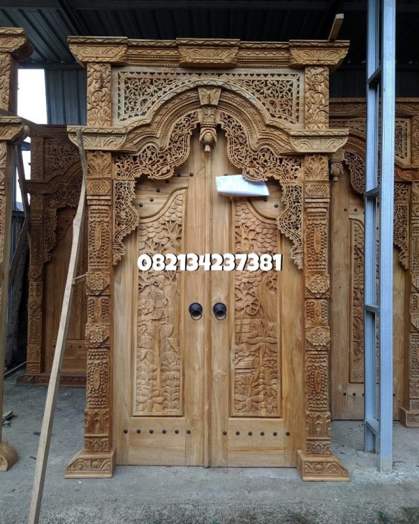 gapura_gebyok_relief gapura_gebyok_relief