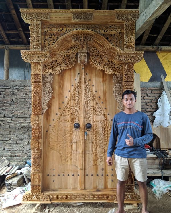 gapura_wayang