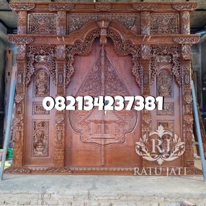 gebyok_wayang