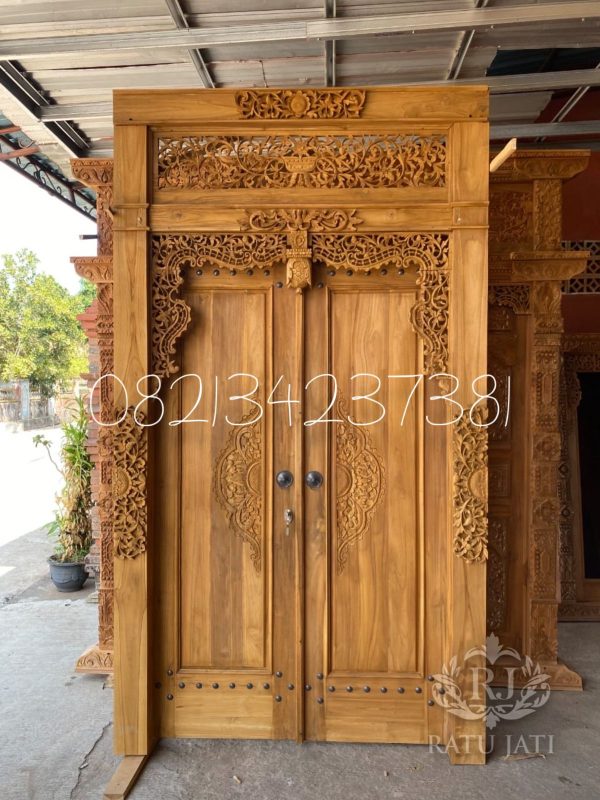 pintu gebyok solo